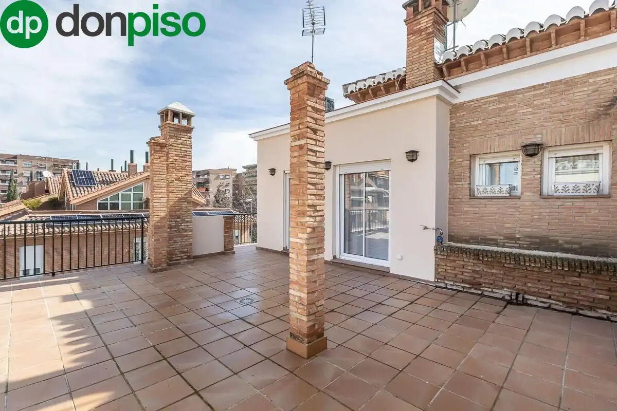 Terraza de Casa adosada en venta en Granada con Calefacción, Jardín privado y Terraza