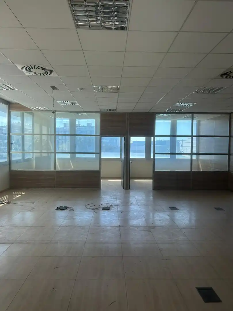 Oficina de lloguer a Fuente del Jarro, imagen 12