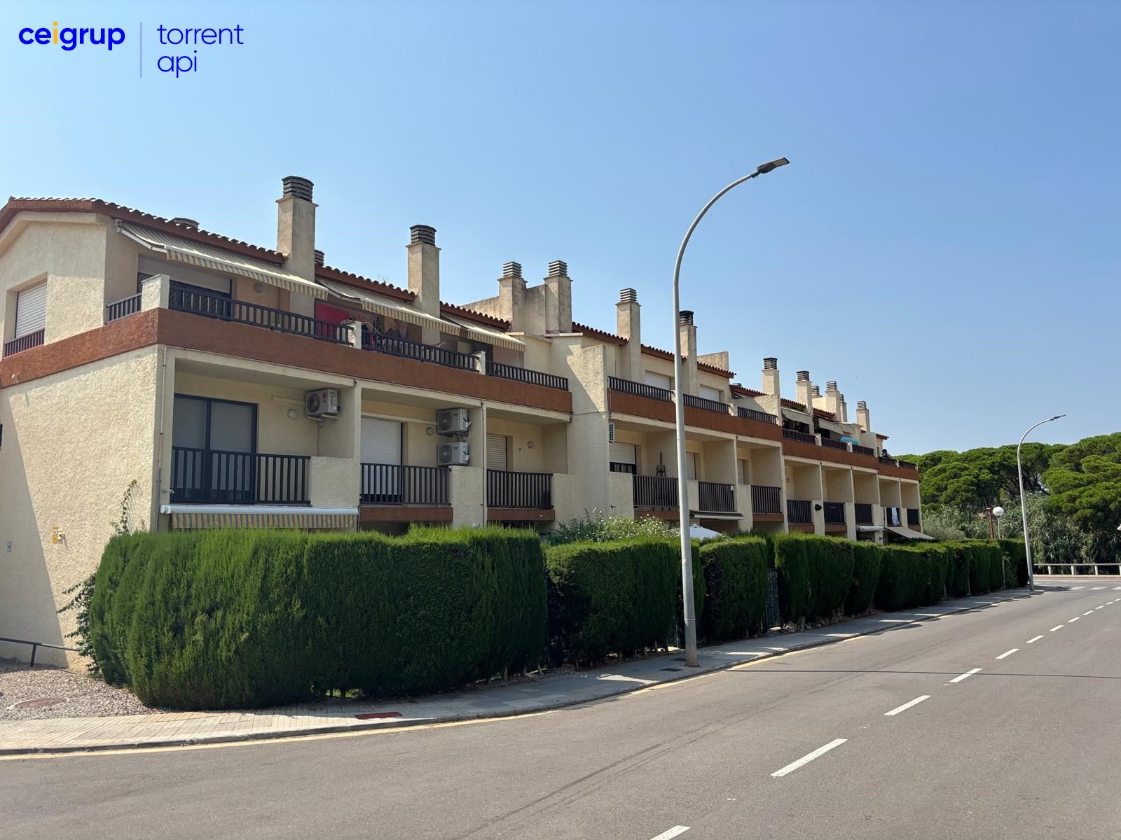 Exterior view of Attic for sale in L'Escala  with Terrace, Swimming Pool and Furnished