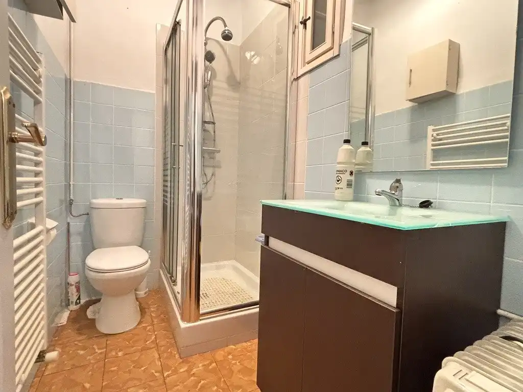 Badezimmer von Wohnung zum Verkauf in Ribes de Freser mit Heizung und Abstellraum