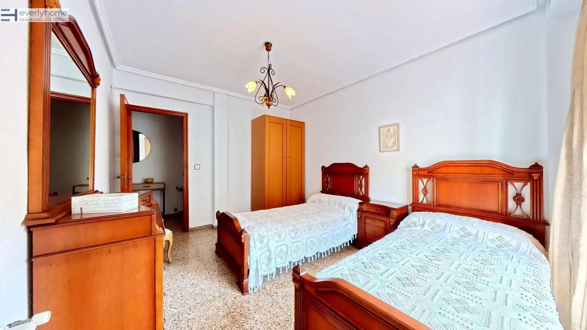 Bedroom of Flat for rent in Valencia  with Furnished and Balcony