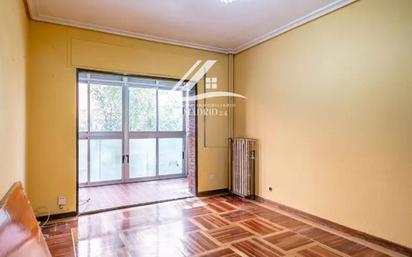 Living room of Flat for sale in  Madrid Capital  with Terrace