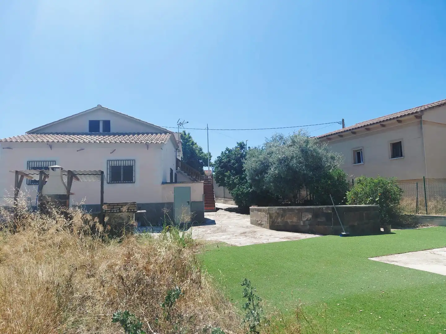 Außenansicht von Haus oder Chalet zur Miete in Calafell mit Privatgarten, Abstellraum und Schwimmbad