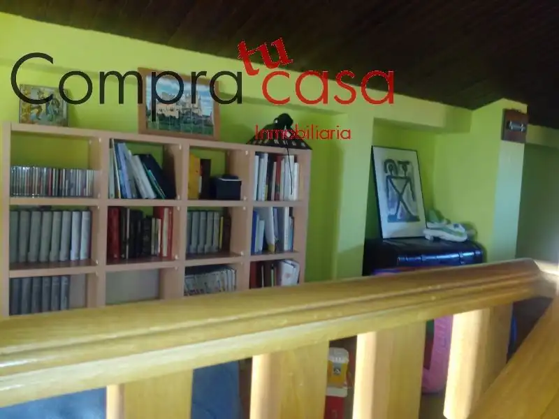 Casa o xalet en venda en Palazuelos de Eresma amb Calefacció, Jardí privat i Parquet