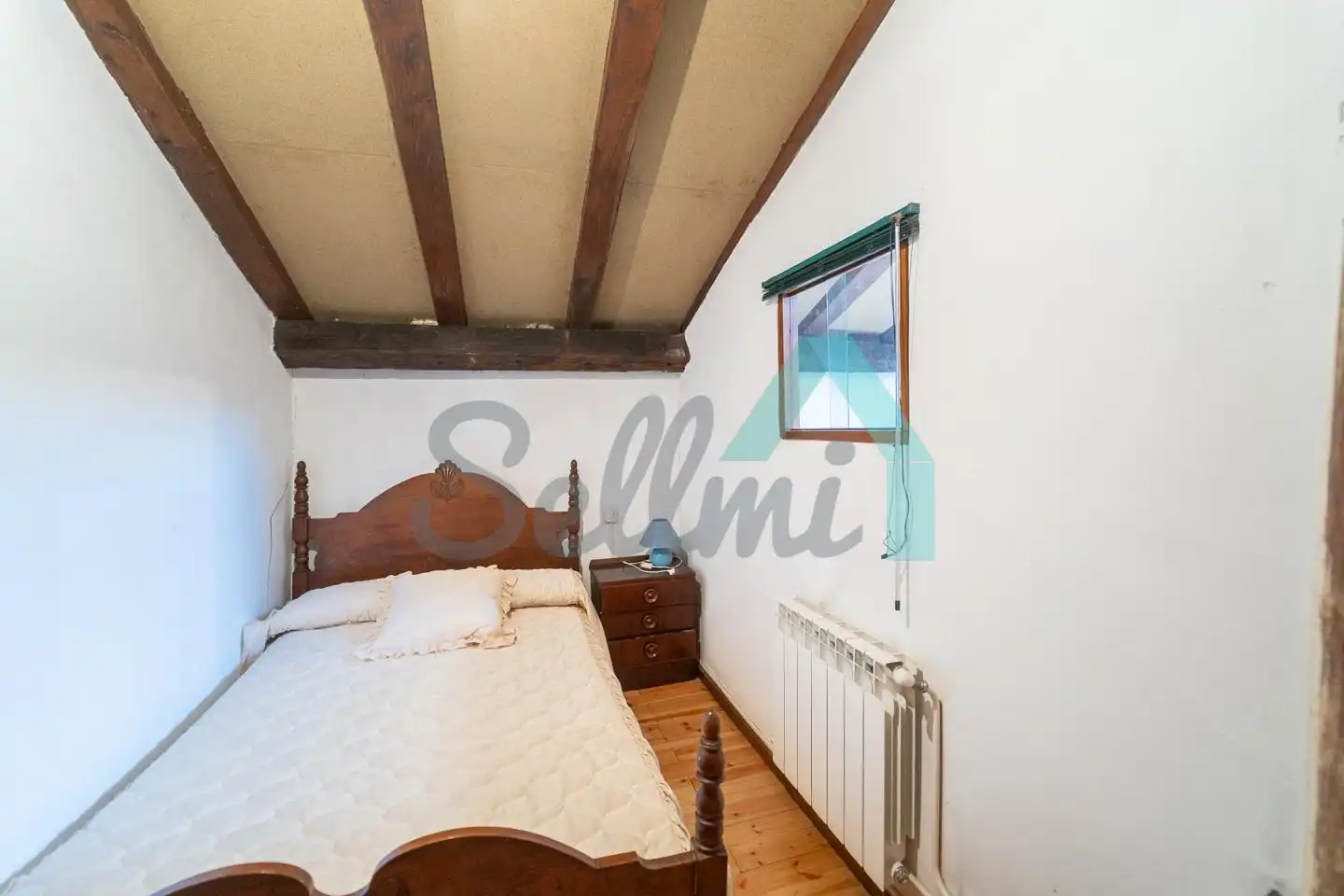 Schlafzimmer von Einfamilien-Reihenhaus zum Verkauf in Onís mit Heizung, Abstellraum und Balkon