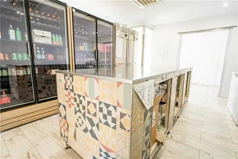 Local comercial en traspaso en Ponent