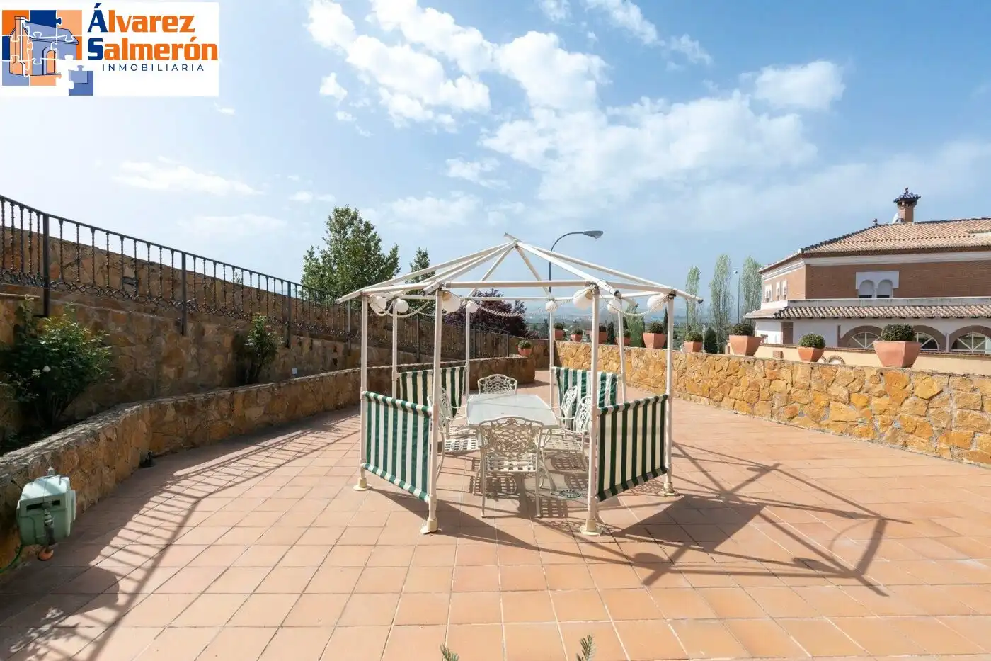 Haus oder Chalet zum Verkauf in Avenida LOAYSA, Huétor Vega