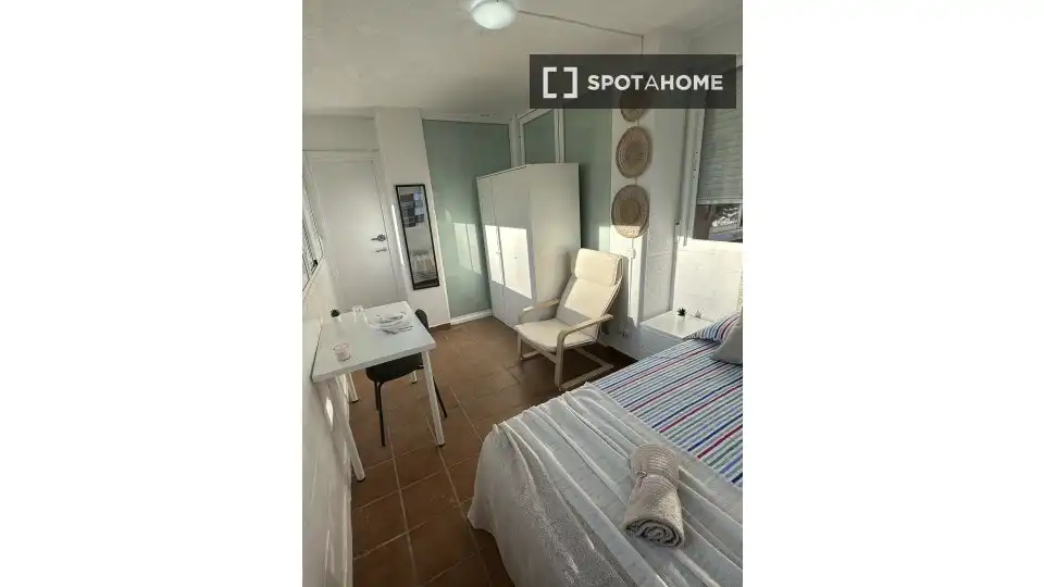 Room in Villafontana - Estoril I