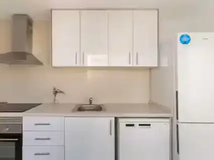 Cuina de Àtic de lloguer en Dénia amb Aire condicionat, Jardí privat i Parquet