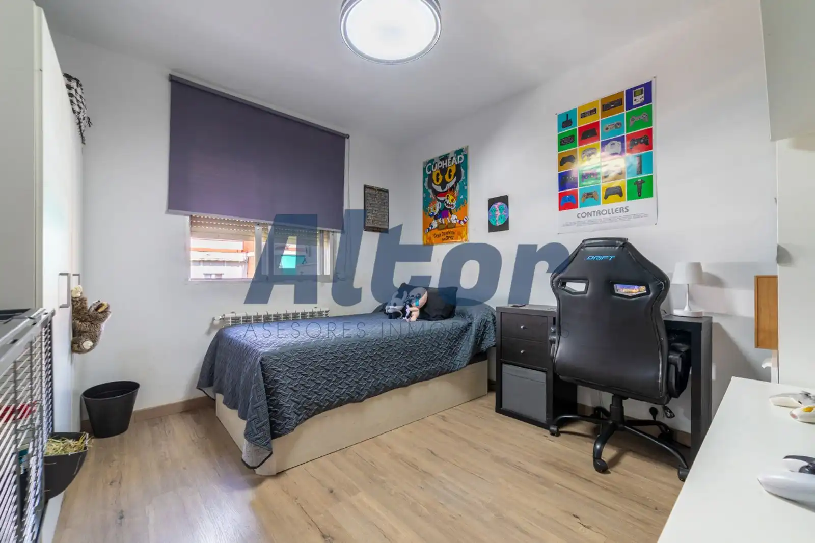 Schlafzimmer von Dachboden zum Verkauf in Madrid mit Klimaanlage, Heizung und Terrasse