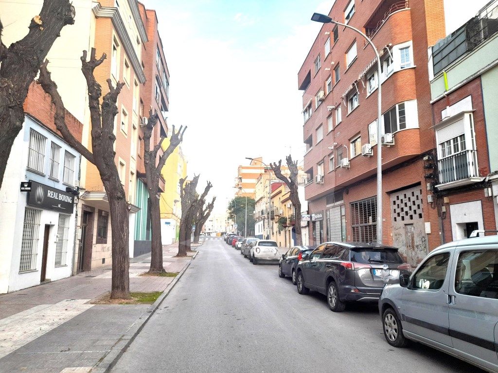 Vista exterior de Local en venta en Badajoz Capital con Aire acondicionado