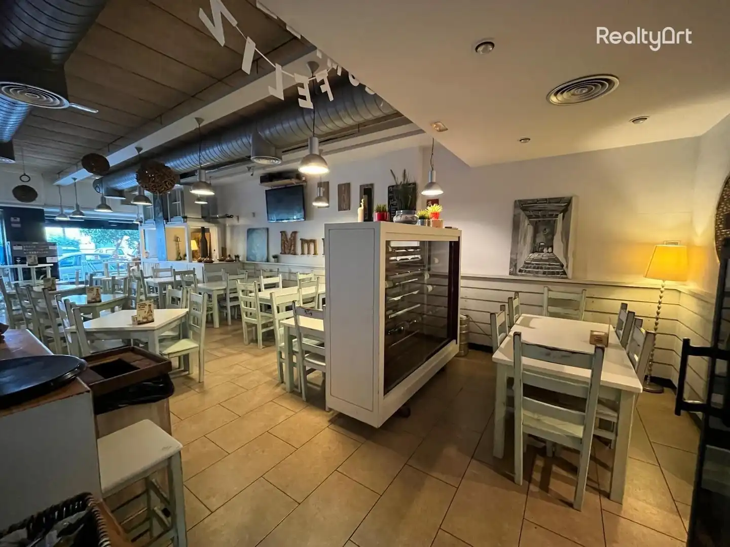 Commercial properties for rent in Sevilla  with Air Conditioner