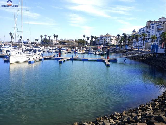 Local comercial en Venta en Avenida MOJARRAS DE LAS en Punta del Moral