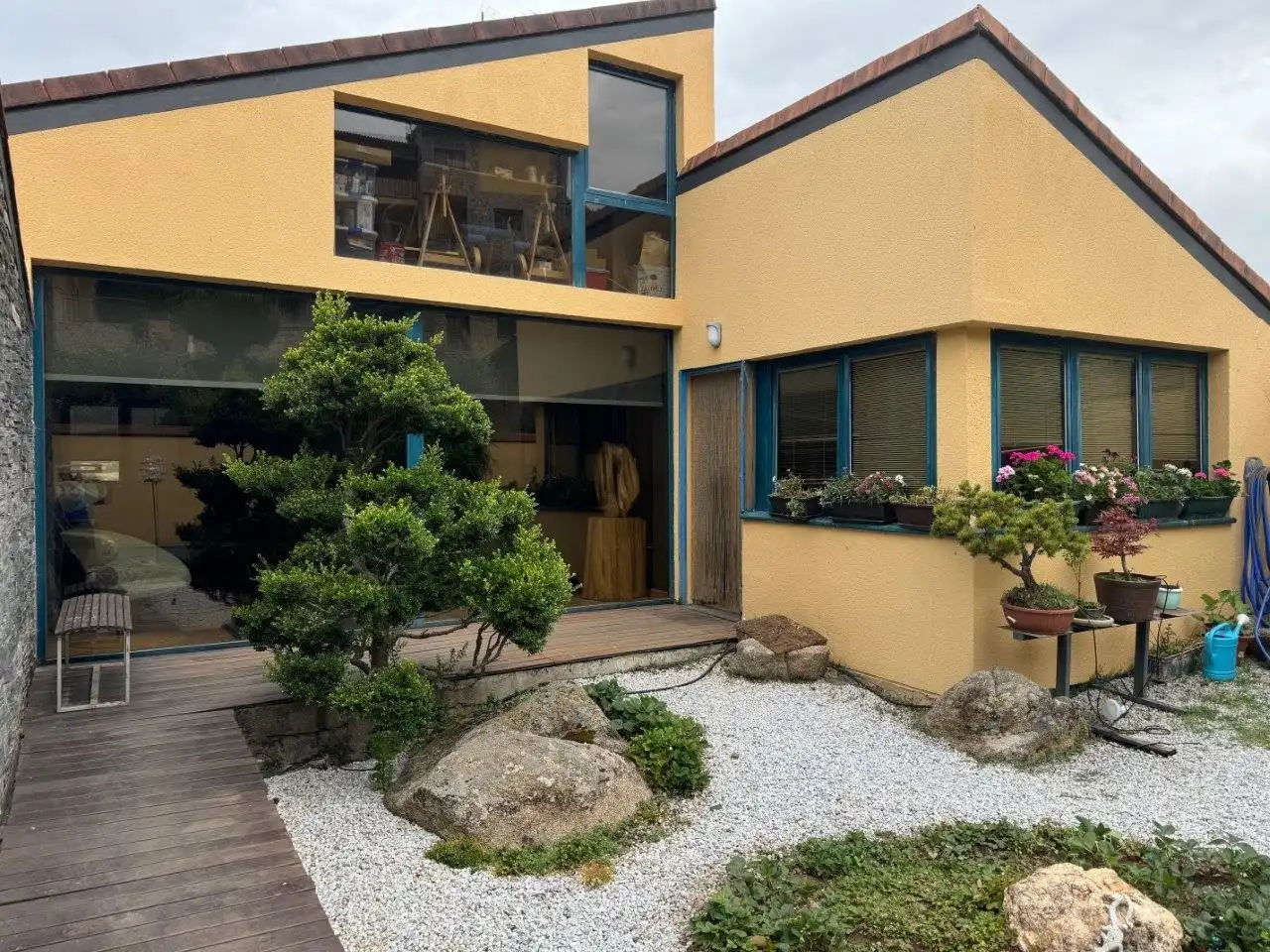 Exterior view of Buildings for sale in Hoyos del Espino