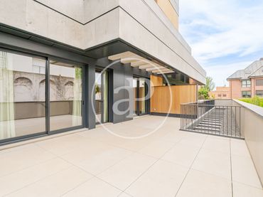 Wohnung mit Balkon zur Miete in C. de Arturo Soria