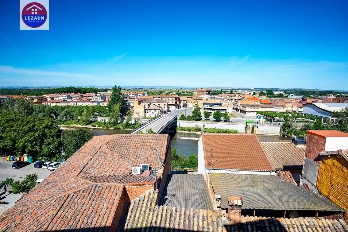 Exterior view of Flat for sale in Funes  with Parquet flooring, Terrace and Storage room