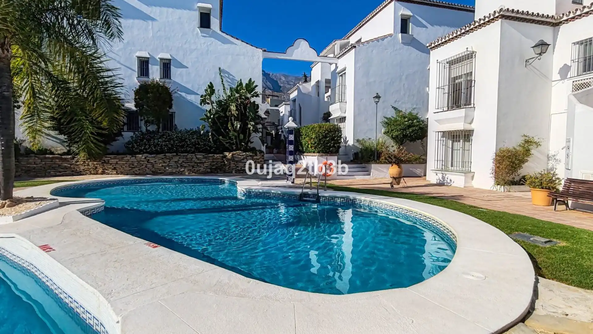 Planta baja en venta en Nagüeles Alto