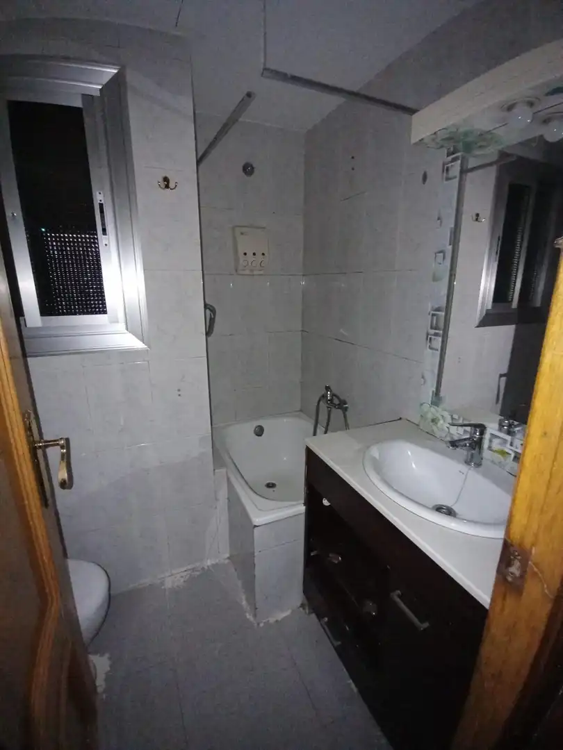 Baño de Piso en venta en Sabadell con Aire acondicionado y Balcón