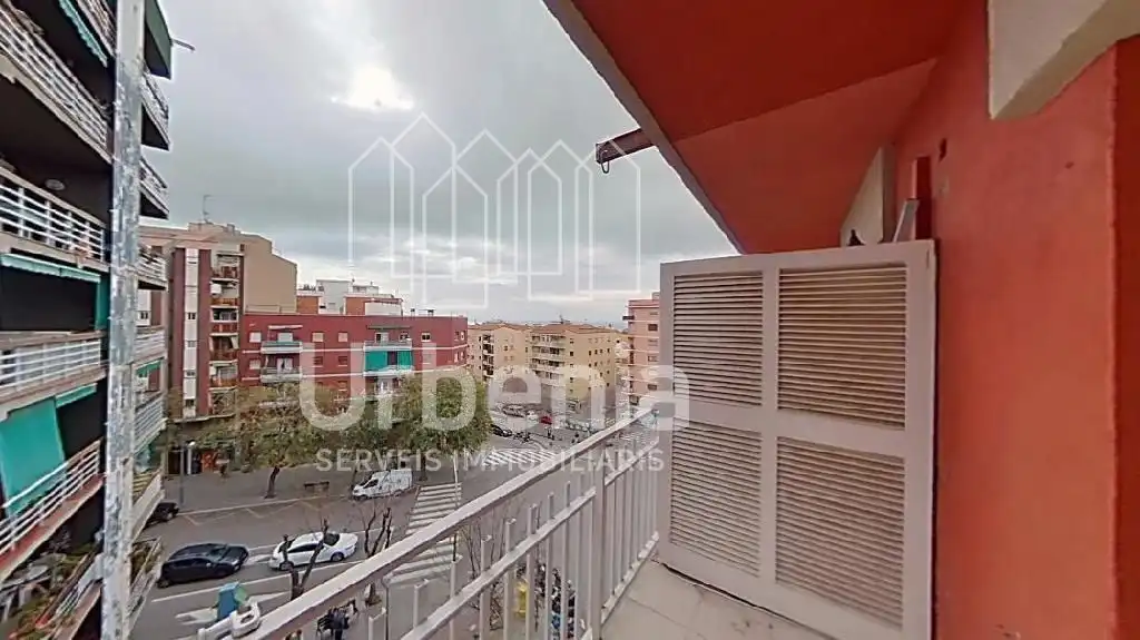 Pis en venda a Poeta Josep Punsola, imagen 3