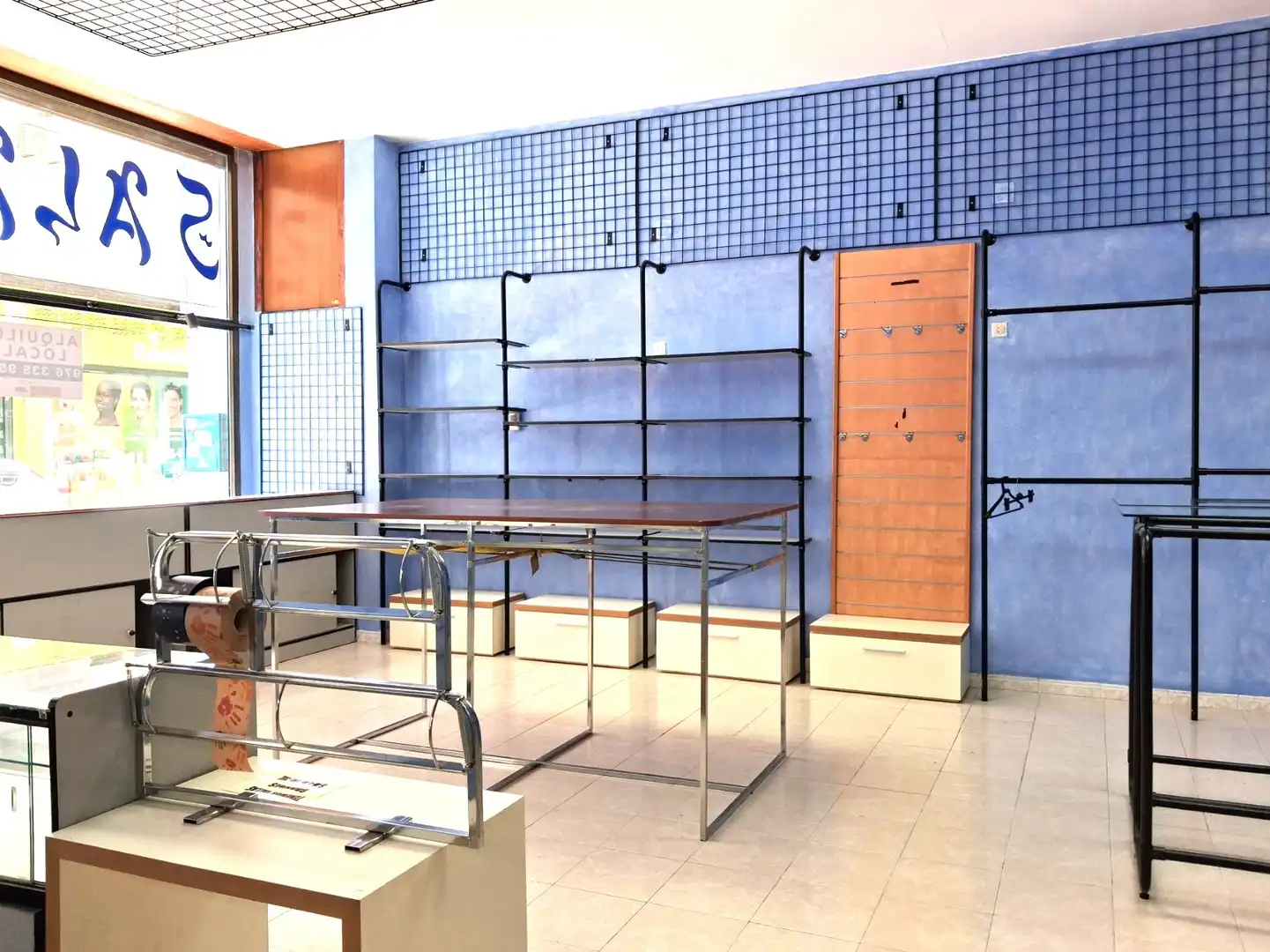 Commercial properties for rent in Zaragoza  with Air Conditioner, Furnished and Alarm
