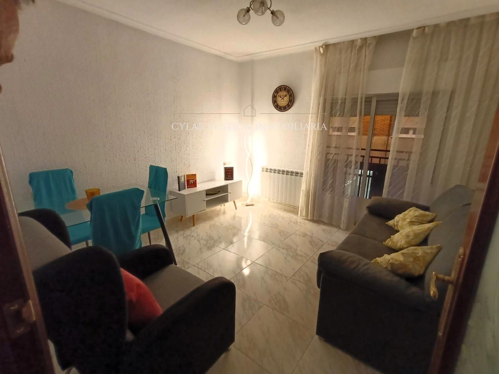 Living room of Flat for rent in Salamanca Capital  with Heating, Terrace and Furnished