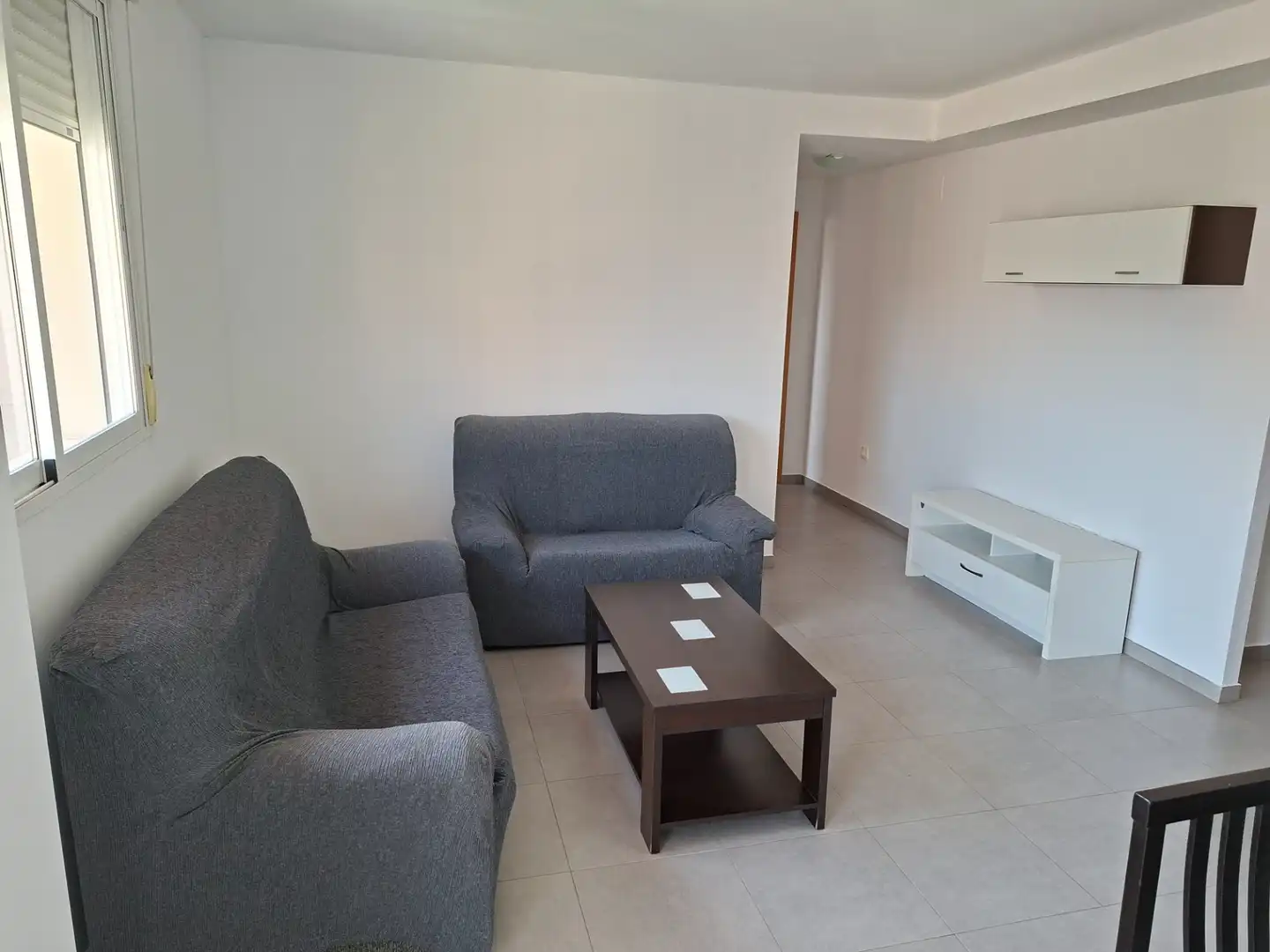 Sala d'estar de Estudi de lloguer en Vila-real amb Traster, Moblat i Forn