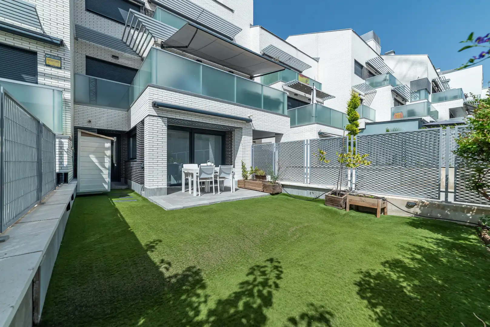 Terraza de Planta baja en venta en Boadilla del Monte con Aire acondicionado, Calefacción y Jardín privado