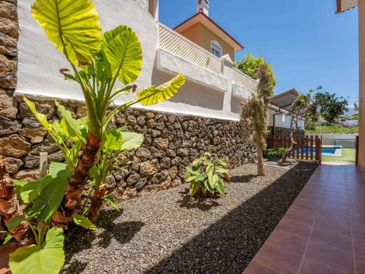 Terrace of Houses for sale in Cuesta de la Villa