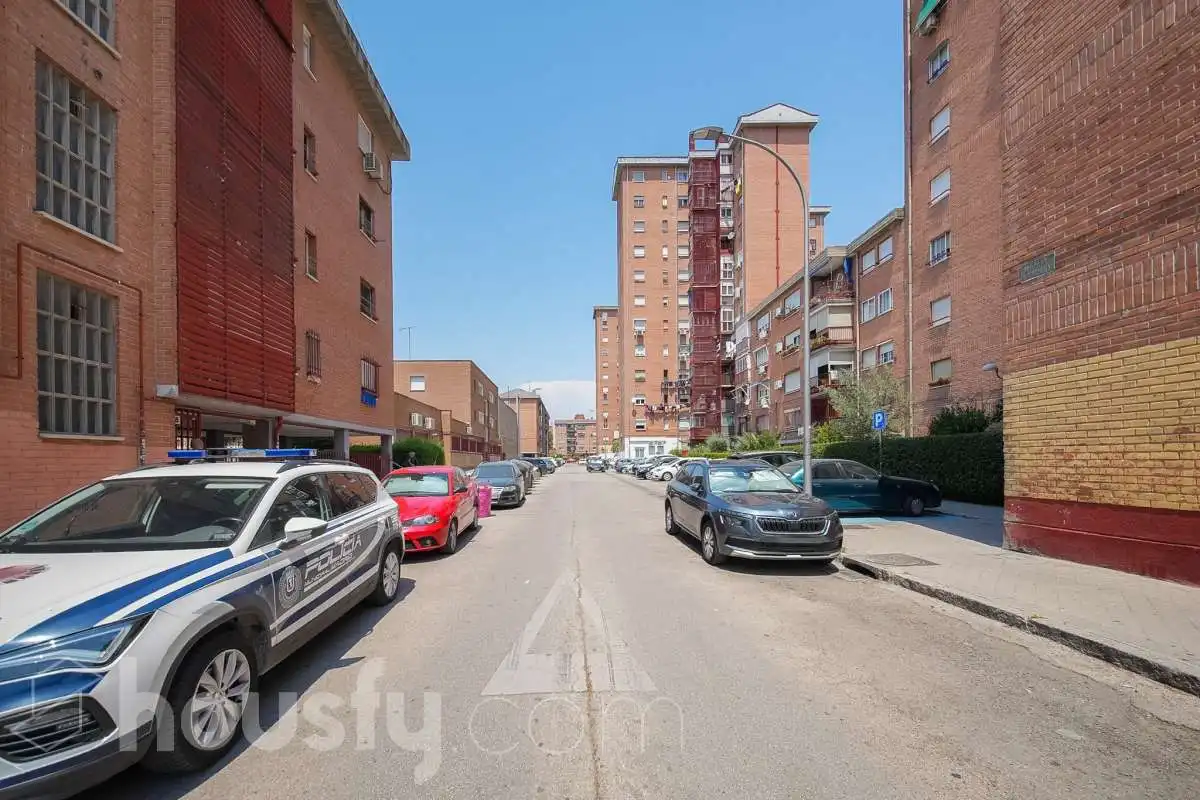 Vista exterior de Pis en venda en Madrid amb Aire condicionat, Calefacció i Balcó