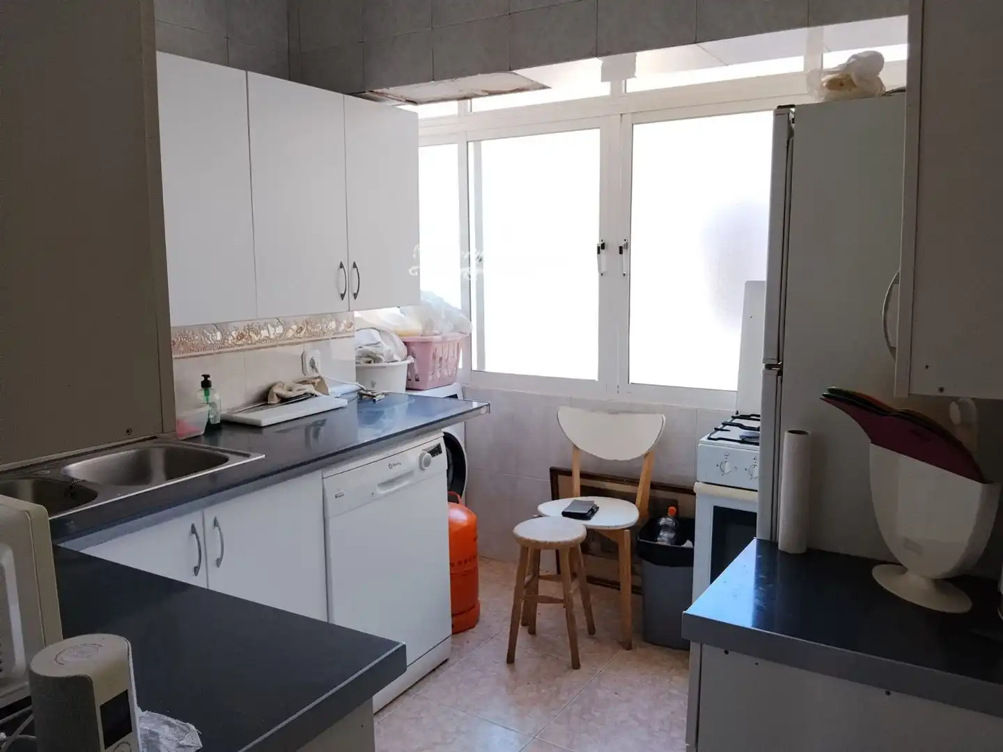 Cuina de Pis en venda en Estepona amb Terrassa