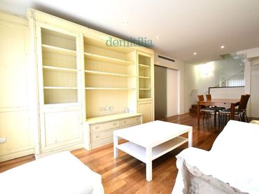 Duplex with lift to rent in Centre - Sant Oleguer