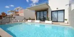Außenansicht von Haus oder Chalet zum Verkauf in Cartagena mit Privatgarten, Terrasse und Gemeinschaftspool