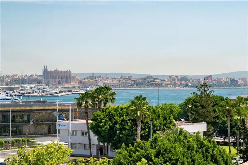 Vista exterior de Piso en venta en  Palma de Mallorca con Aire acondicionado, Terraza y Balcón