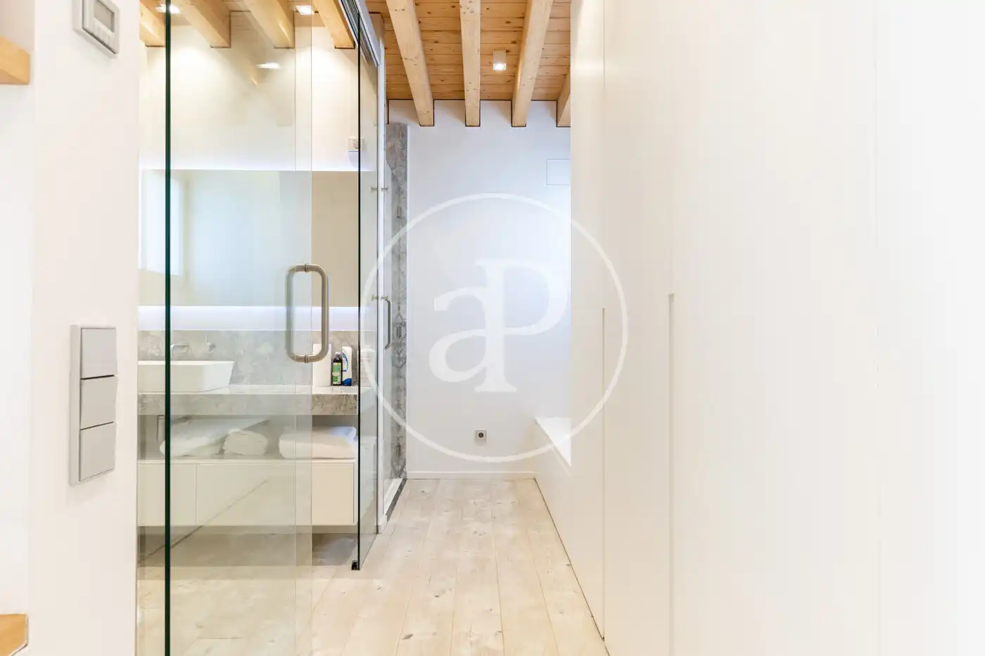 Bathroom of Houses for sale in Sant Cugat del Vallès  with Air Conditioner, Heating and Private garden