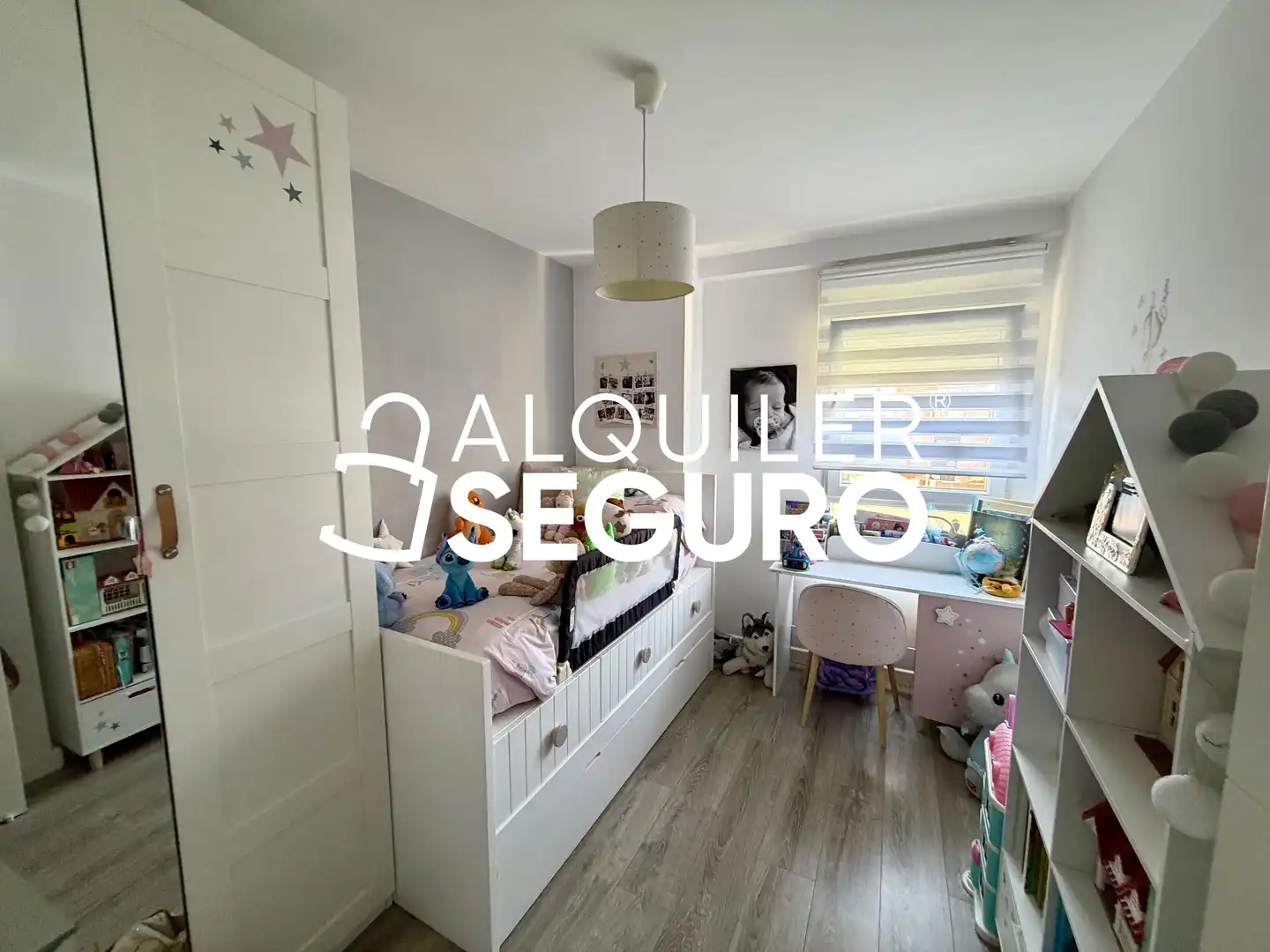 Bedroom of Flat for rent in Leganés  with Air Conditioner, Heating and Terrace