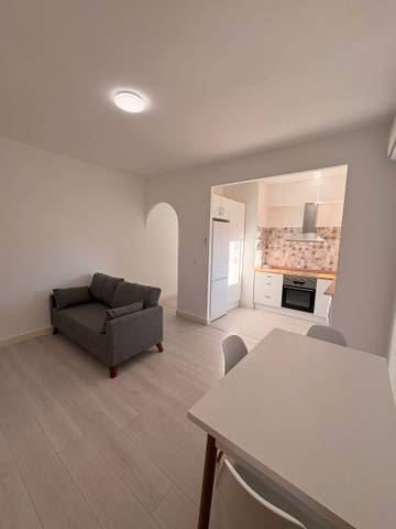 Piso en Alquiler en Calle Mar Báltico en Los Barreros - Cuatro Santos