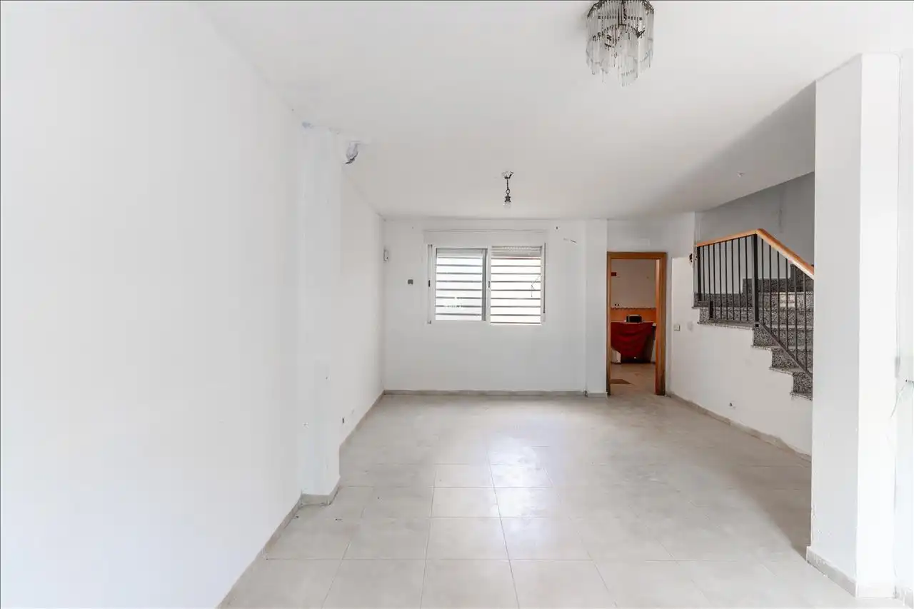 Casa adosada en venta en El Ejido con Terraza