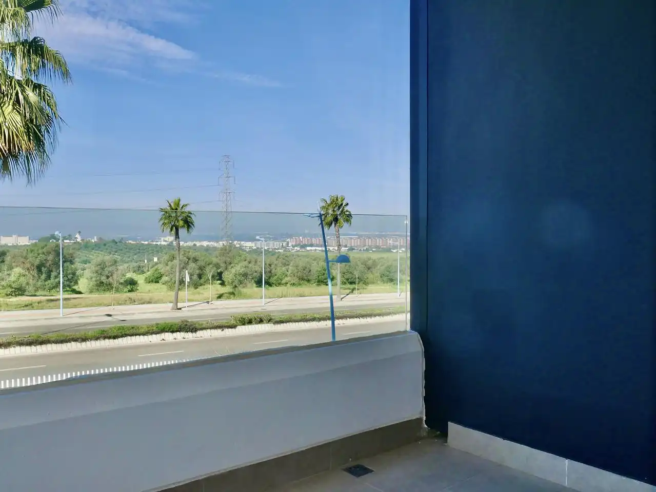 Flat for rent in Ángel Ojeda Avilés, Entrenúcleos