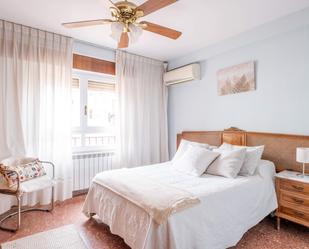 Bedroom of Flat for sale in  Zaragoza Capital