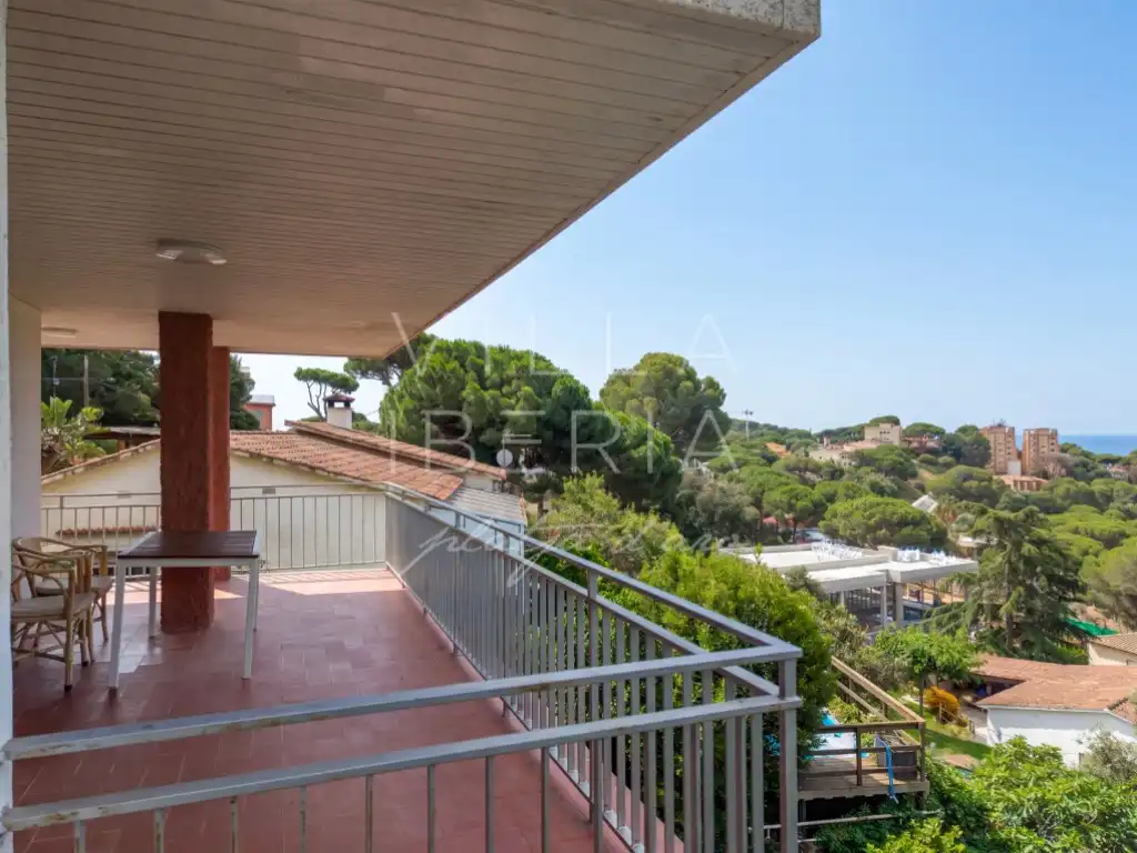 Casa amb jardí en venda a Passeig Amatista 11, imagen 7