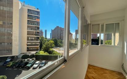 Exterior view of Flat to rent in  Madrid Capital  with Air Conditioner and Terrace