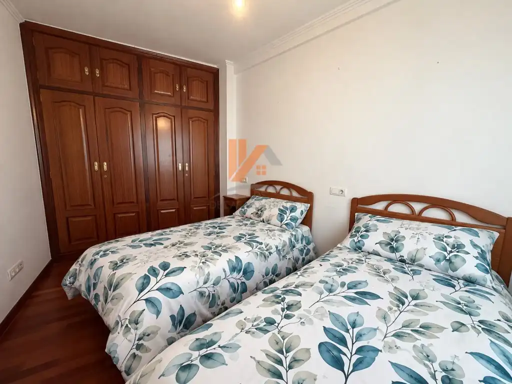 Bedroom of Apartments for sale in Ensanche - Sar
