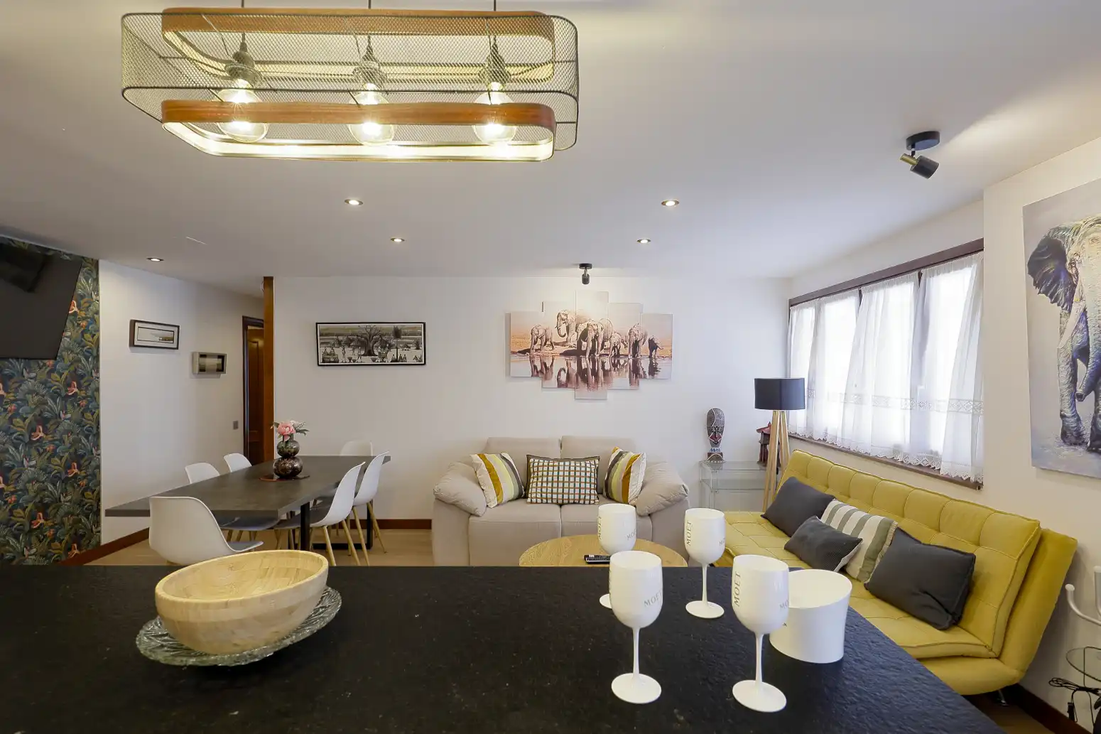 Sala de estar de Piso en venta en Gijón  con Calefacción, Trastero y Amueblado