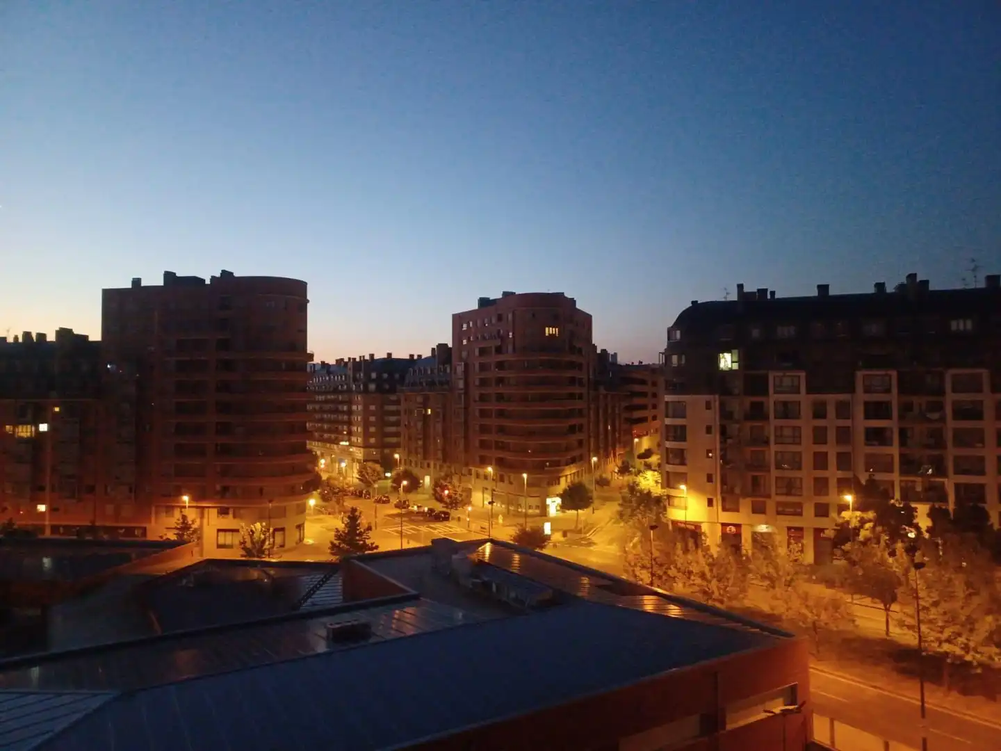 Vista exterior de Pis en venda en Bilbao  amb Calefacció i Balcó