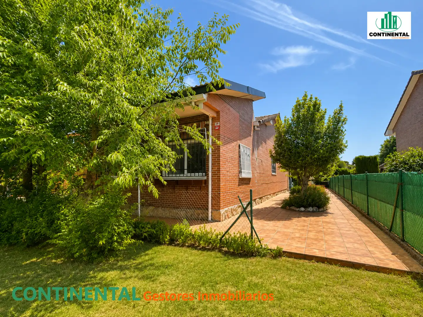 Vista exterior de Casa o xalet en venda en Galapagar amb Calefacció, Jardí privat i Terrassa