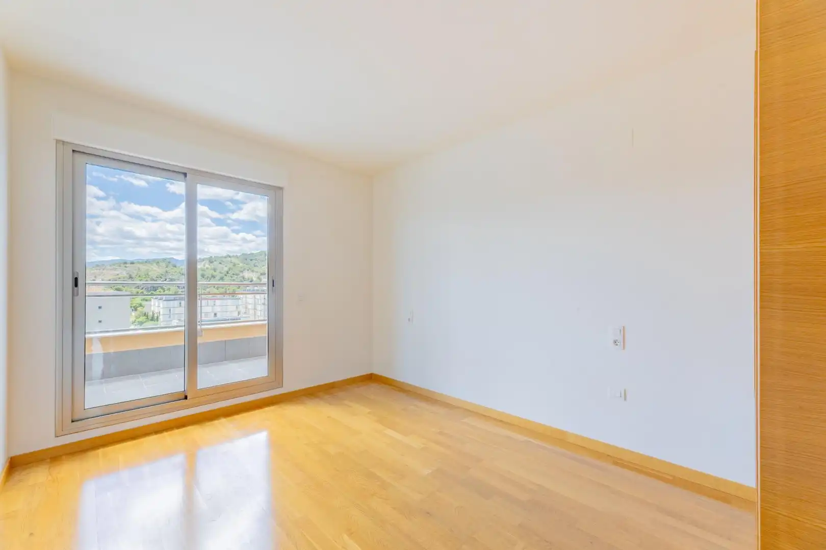 Habitación de Ático de alquiler en Gandia con Aire acondicionado, Calefacción y Parquet