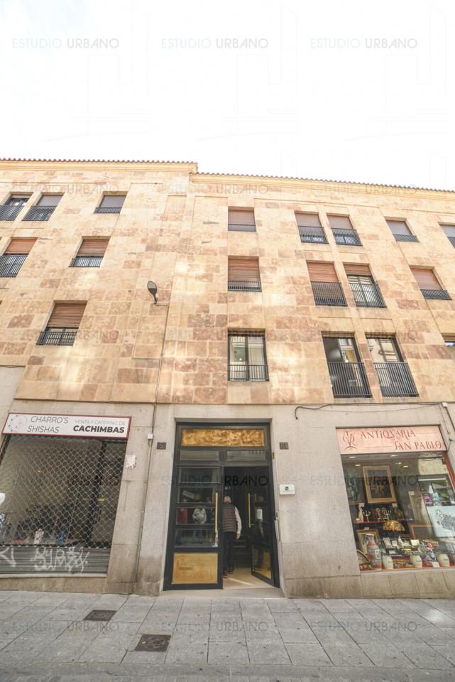 Vista exterior de Piso en venta en Salamanca Capital con Calefacción