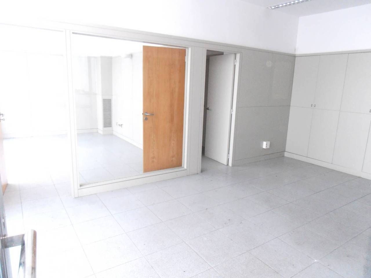 Premises for sale in Girona Capital