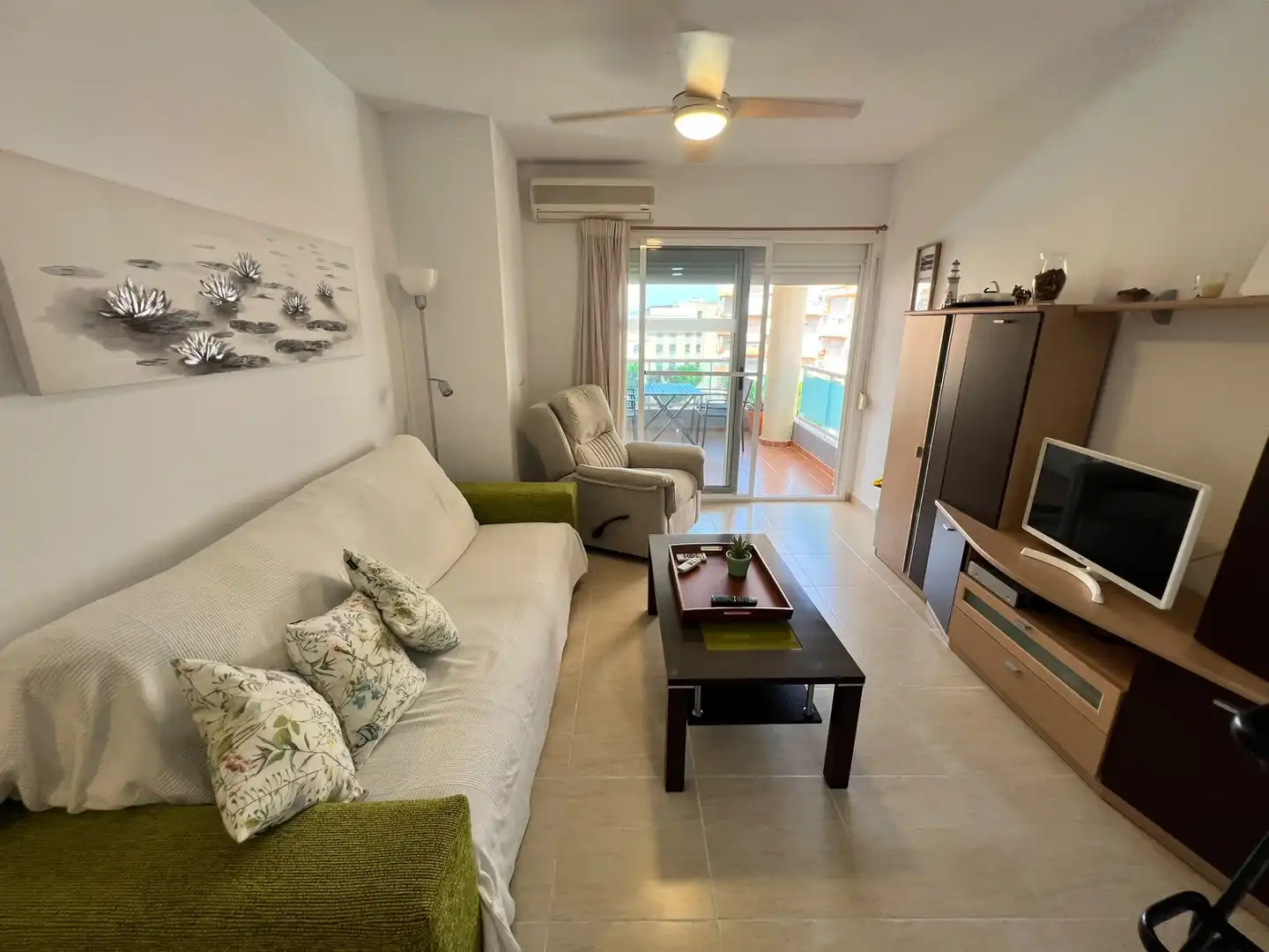 Sala de estar de Apartamento en venta en Canet d'En Berenguer con Aire acondicionado, Calefacción y Jardín privado