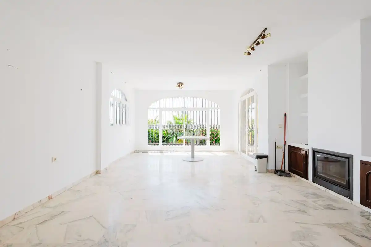 House with terrace for sale in Calle Julio Romero, imagen 4